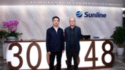 上海市委金融办常务副主任周小全一行到访云顶集团官网科技参观调研